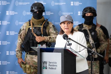 Bullrich y una inauguración polémica en la cárcel de Coronda: trasladaron presos “prestados” para un video